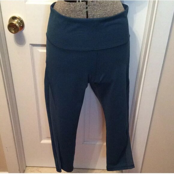 OLD NAVY ACTIVE SIZE LARGE PEACOCK BLUE CROPPED LEGGINGS - Picture 4 of 8